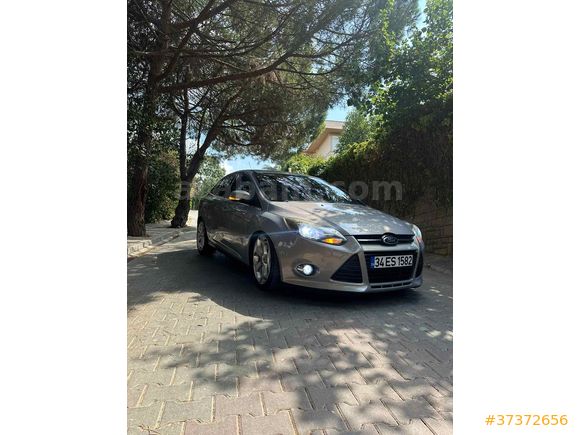 Sahibinden Ford Focus 1.6 TDCi Titanium 2012 Model 