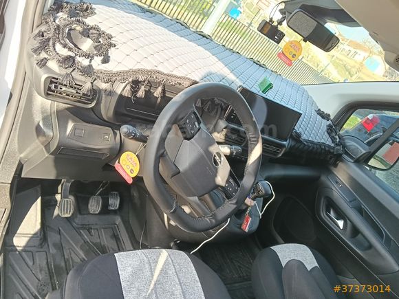 Sahibinden Opel Combo 1.5 CDTI Essential 2025 Model