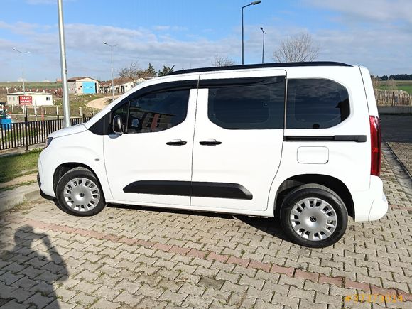 Sahibinden Opel Combo 1.5 CDTI Essential 2025 Model