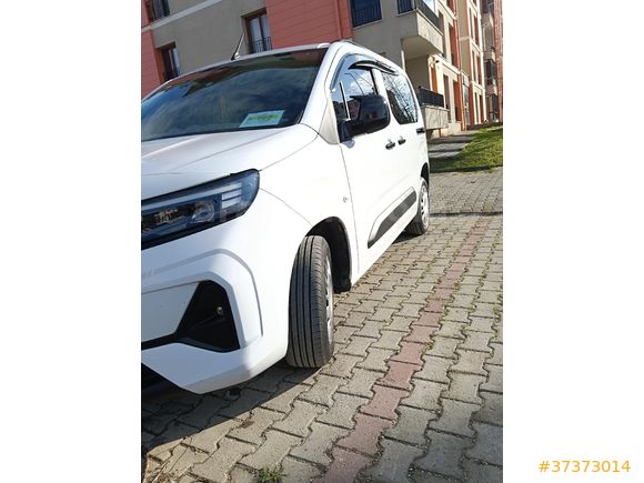 Sahibinden Opel Combo 1.5 CDTI Essential 2025 Model