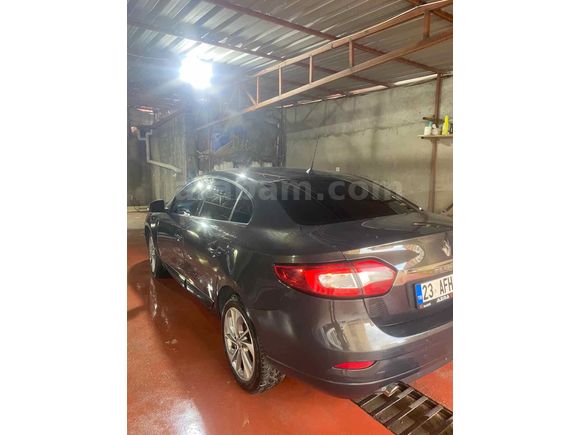 Galeriden Renault Fluence 1.5 dCi Icon Prestij sunruflu  2015 Model Elazığ