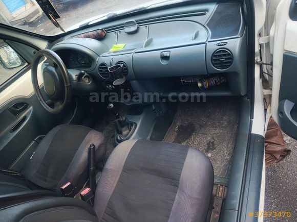 Sahibinden Renault Kangoo 1.9 D RT 2000 Model