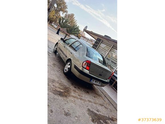 Sahibinden Renault Clio 1.4 Expression 2004 Model 