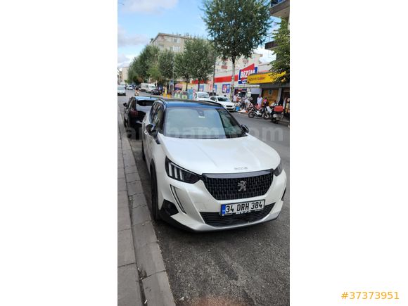 Sahibinden Peugeot 2008 1.5 BlueHDI GT Line 2020 Model İstanbul 60.000 km Beyaz