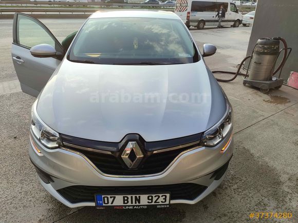 Sahibinden Renault Megane 1.3 TCe Joy 2023 Model 