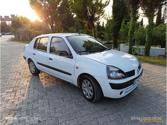 tek parça boyalı Renault Clio 1.5 dCi Authentique 2003 Model