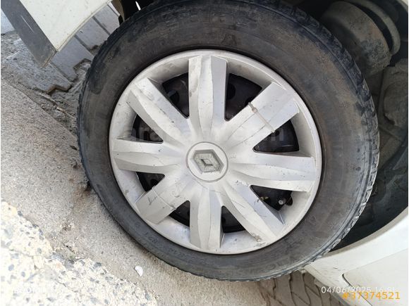 tek parça boyalı Renault Clio 1.5 dCi Authentique 2003 Model