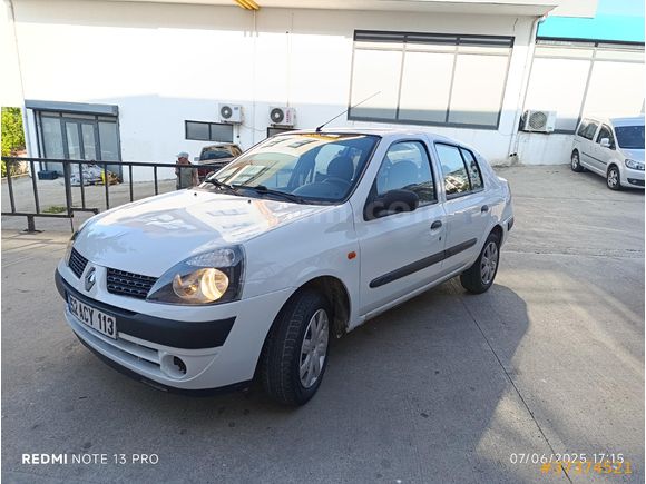 tek parça boyalı Renault Clio 1.5 dCi Authentique 2003 Model