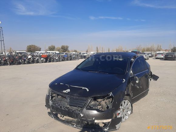 KAREN YEDİEMİN'DEN 2006 PASSAT 2.0 FSI OTOMATİK 166.000 KM DE