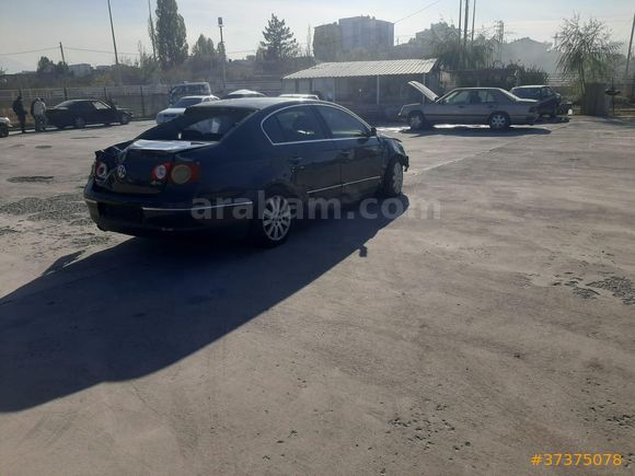 KAREN YEDİEMİN'DEN 2006 PASSAT 2.0 FSI OTOMATİK 166.000 KM DE