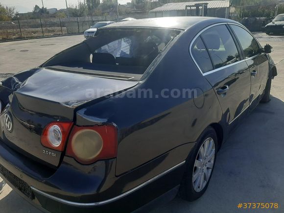 KAREN YEDİEMİN'DEN 2006 PASSAT 2.0 FSI OTOMATİK 166.000 KM DE