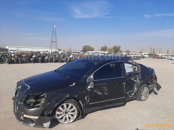KAREN YEDİEMİN'DEN 2006 PASSAT 2.0 FSI OTOMATİK 166.000 KM DE