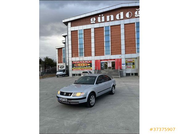 Sahibinden Volkswagen Passat 1.8 T Highline 1999 Model  370.000 km Gri (Gümüş)