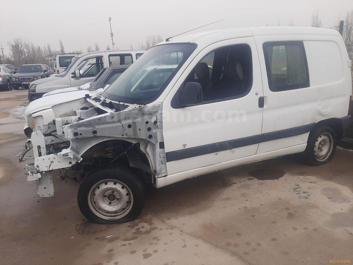 KAREN YEDİEMİN'DEN PARTNER 2004 MODEL 2.0 HDI 190C