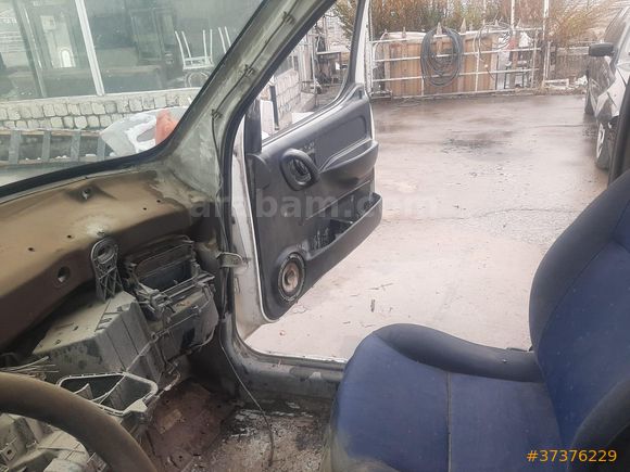 KAREN YEDİEMİN'DEN PARTNER 2004 MODEL 2.0 HDI 190C