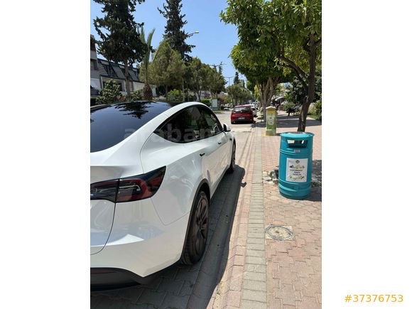 Sahibinden Tesla Model Y Standart Range 2025 Model 