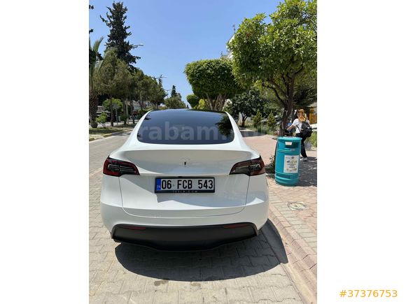 Sahibinden Tesla Model Y Standart Range 2025 Model 