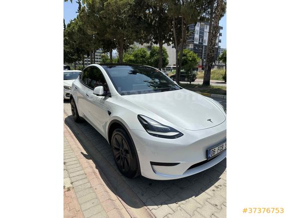 Sahibinden Tesla Model Y Standart Range 2025 Model 
