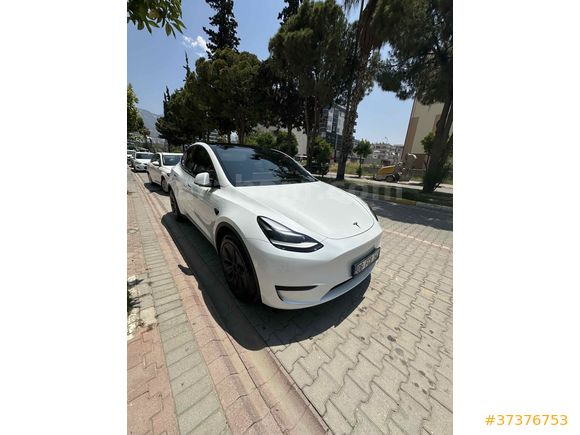 Sahibinden Tesla Model Y Standart Range 2025 Model 