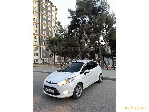 Sahibinden Ford Fiesta 1.4 TDCi Titanium 2011 Model 