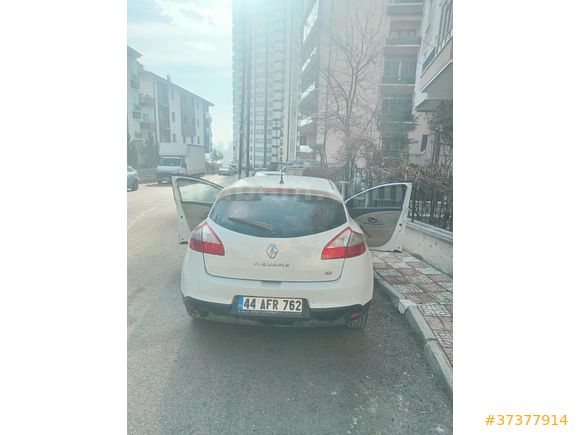 Sahibinden Renault Megane 1.5 dCi Expression 2011 Model