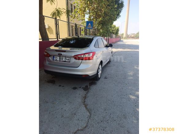 ACİL SATILIK 2013 Ford focus TDCİ değişen siz boyasiz