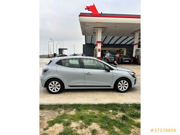 Sahibinden Renault Clio 1.0 TCe  tesla ekran 