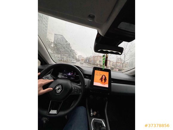 Sahibinden Renault Clio 1.0 TCe  tesla ekran 