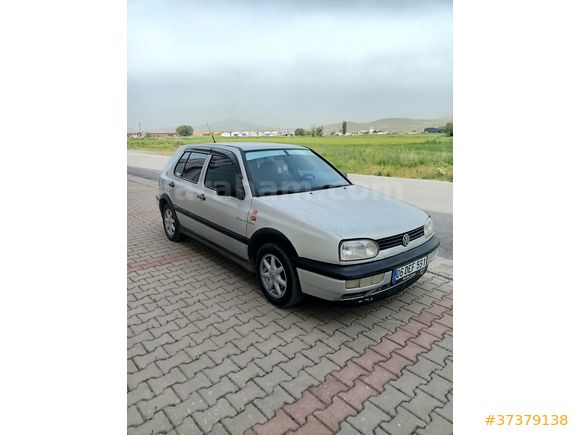 1998 MODEL BİRİNCİ SINIF VOLKSWAGEN GOLF KLİMALI MUAYENE YEN