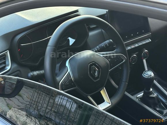 Sahibinden Renault Clio 1.0 TCe Touch 2023 Model 