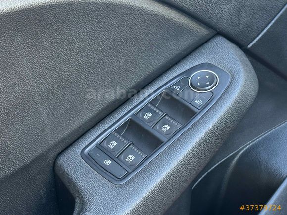 Sahibinden Renault Clio 1.0 TCe Touch 2023 Model 