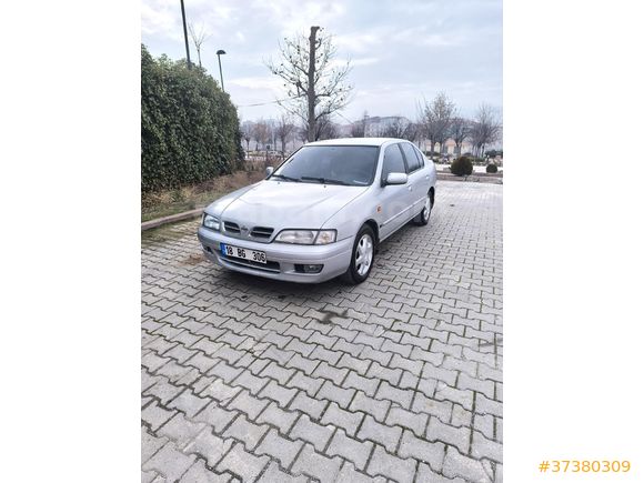 Memurdan temiz klimalı  Nissan Primera 2.0 SE 1997 Model