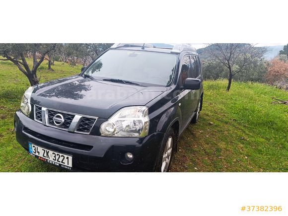 Sahibinden Nissan X-Trail 2.0 dCi LE 2010 Model  300.000 km Siyah
