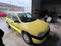 Sahibinden otomatik Opel Corsa 1.4 GLS 2000 Model 