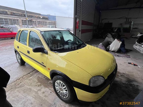 Sahibinden otomatik Opel Corsa 1.4 GLS 2000 Model 