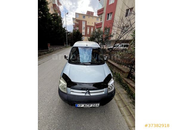 Berlingo.KLİMALI,YENİ muayeneli TAKASLI