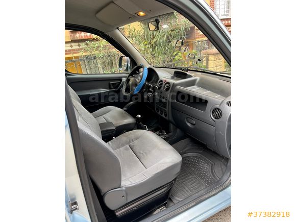Berlingo.KLİMALI,YENİ muayeneli TAKASLI