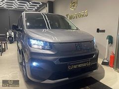 N&T MOTORS'TAN CAM TAVANLI FİAT DOBLO COMBİ PREMİO PLUS FULL