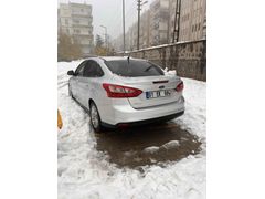 Sahibinden Ford Focus 1.6 TDCi Trend X 2013 Model Aracım son derece temizdir herhangi bir masrafı yoktur ekspere. Koymadım sadece kaportacımın bilgisi