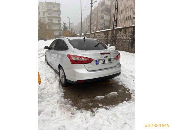 Sahibinden Ford Focus 1.6 TDCi Trend X 2013 Model Aracım son derece temizdir herhangi bir masrafı yoktur ekspere. Koymadım sadece kaportacımın bilgisi