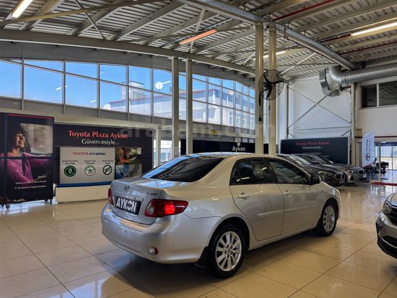 2009 TOYOTA COROLLA 1.4 D-4D ELEGANT