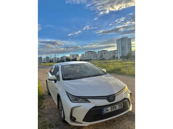 Sahibinden Toyota Corolla 1.8 Hybrid Dream 2021 Model   Beyaz