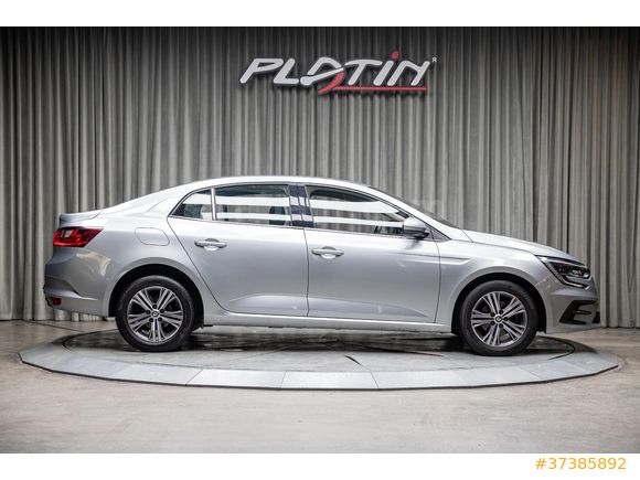 2024 MEGANE 1.3 TCE TOUCH CARPLAY_Ş.TKP_CRUISE_Ç.ÖNLEYİCİ_BOYASIZ