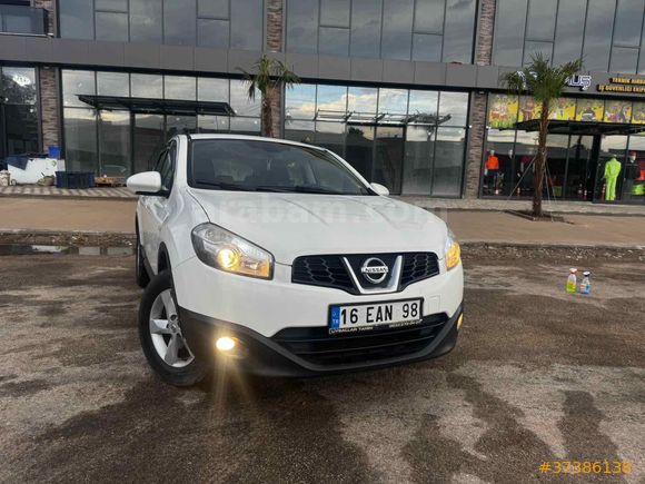 Sahibinden Nissan Qashqai 1.6 Tekna 2012 Model  222.222 km Beyaz