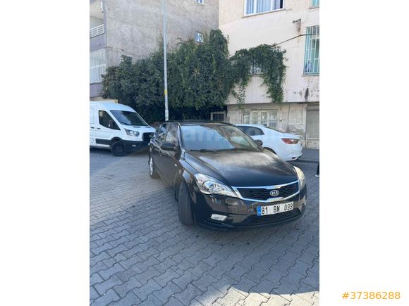 Sahibinden Kia Ceed 1.6 CRDi Motion 2011 Model 