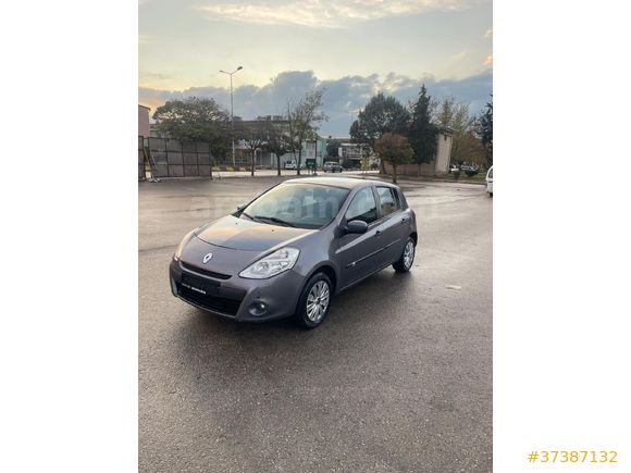 Sahibinden Renault Clio 1.4 Dynamique 2010 Model  199.000 km Gri