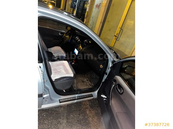 Sahibinden Renault Megane 1.6 Dynamique 2004 Model