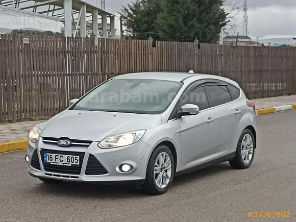 Sahibinden Ford Focus 1.6 Ti-VCT Style 2013 Model  218000 km Gri