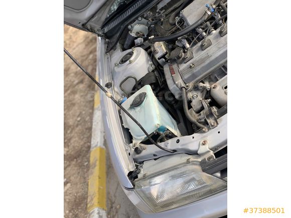 DEĞIŞENSIZ 1.5 PARÇA BOYALI EFSANE KASA COROLLA