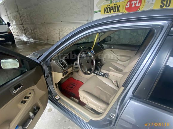 Sahibinden Honda Civic 1.6 VTEC ES 2006